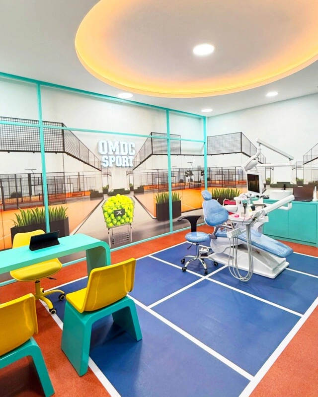 Nuansa sport di OMDC Dental cabang ke-20, Ampera, Jakarta Selatan.